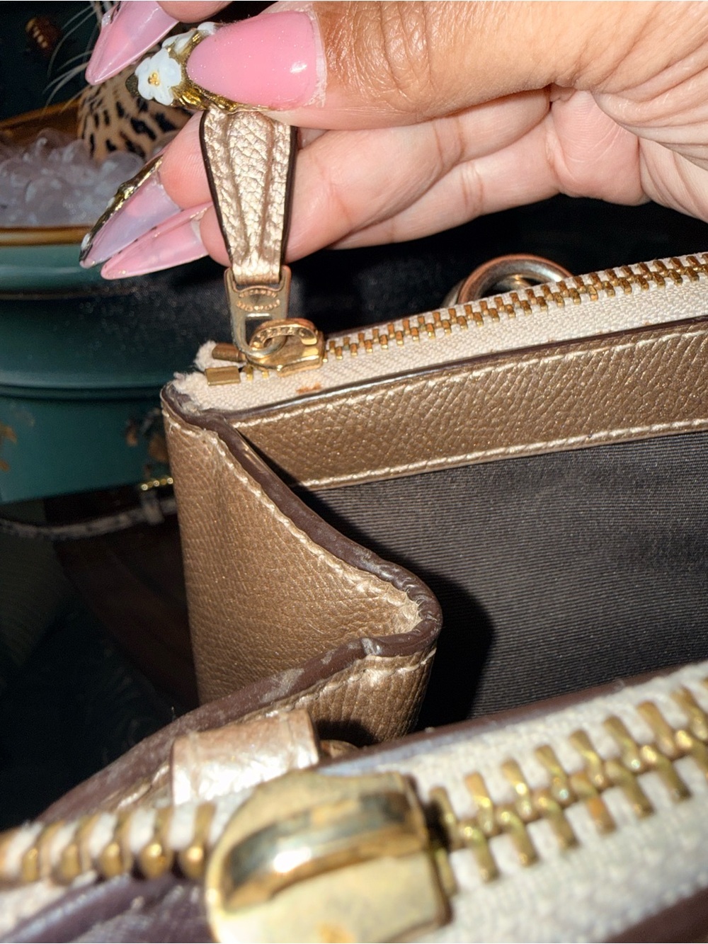 COACH Metallic champagne Gold Satchel with Snake-Print missing one zipper pull - Picture 8 of 12